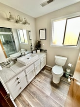 12245 SW Ann Ct in Tigard, OR - Building Photo - Building Photo