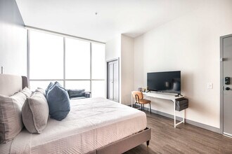 781 Spring St, Unit SI FL1-ID1356307P in Macon, GA - Building Photo - Building Photo