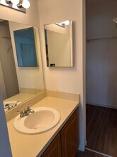 1130 Lake Shore Dr, Unit 201 in Lake Park, FL - Building Photo - Building Photo