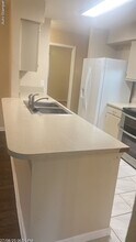 421 Stonecreek Dr in Arlington, TX - Building Photo - Building Photo