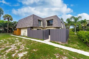 1773 N Congress Ave in West Palm Beach, FL - Building Photo