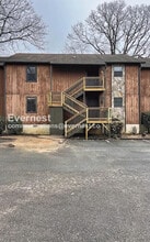 2003 Aspen Way in Winston-Salem, NC - Foto de edificio - Building Photo