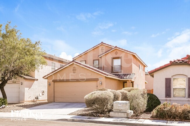 5013 Whistling Acres Ave, Unit G13 in Las Vegas, NV - Building Photo - Building Photo