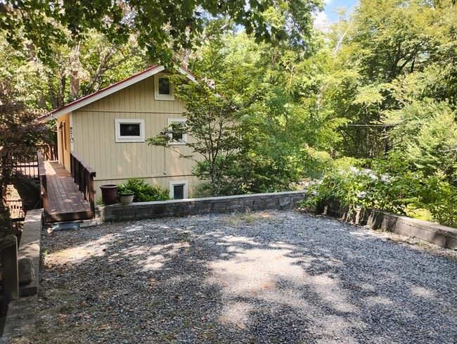 270 River Road 2 in Banner Elk, NC - Building Photo - Building Photo