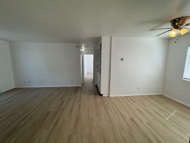953 W 1st St in San Pedro, CA - Building Photo - Building Photo