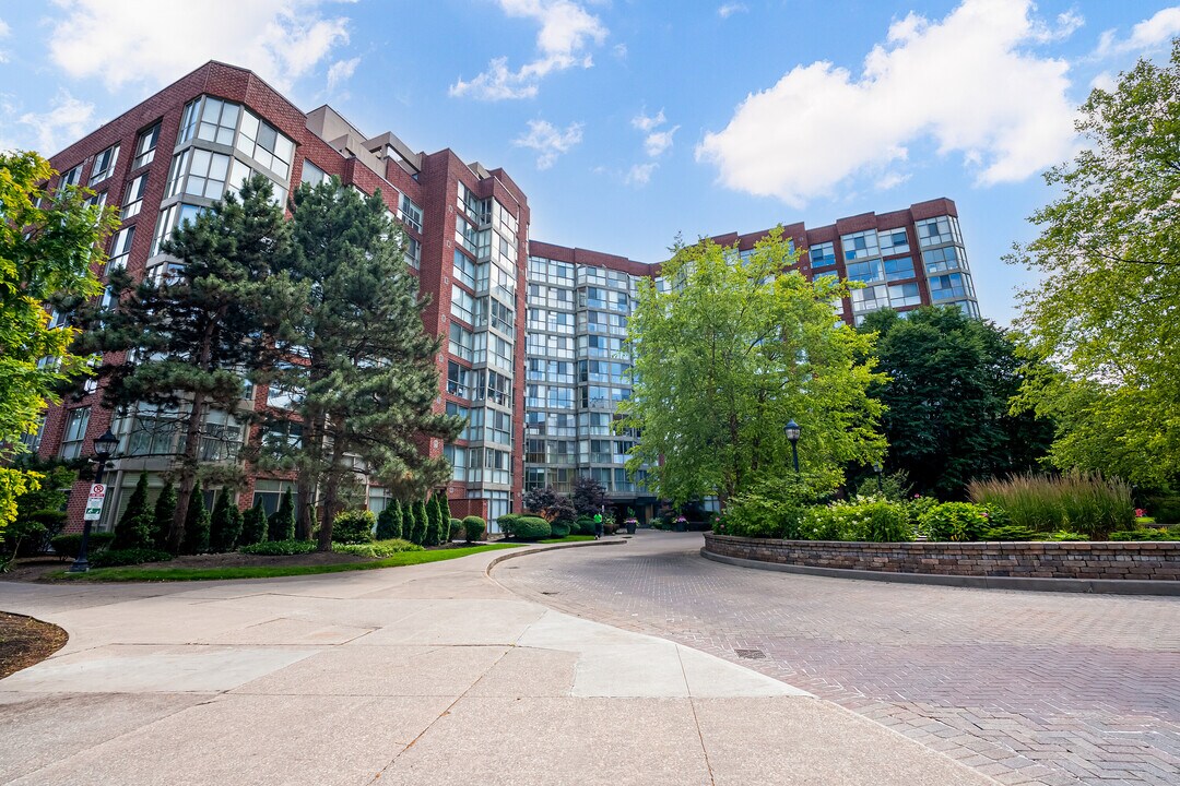 22 Southport St in Toronto, ON - Building Photo
