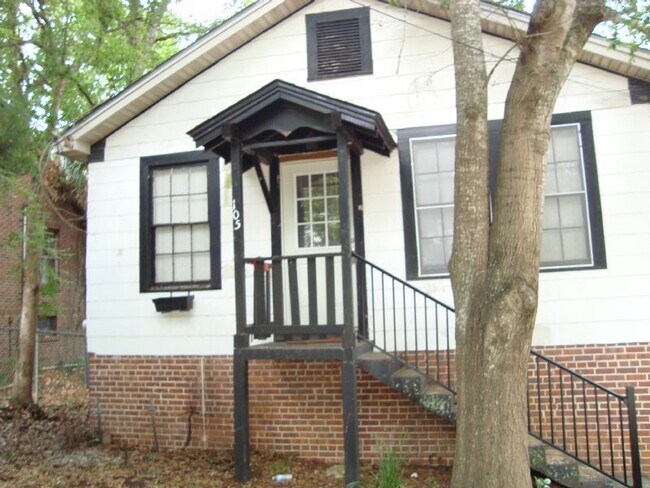 property at 117 N Meridian St
