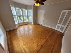 145 Pine St in Manchester, NH - Building Photo - Building Photo