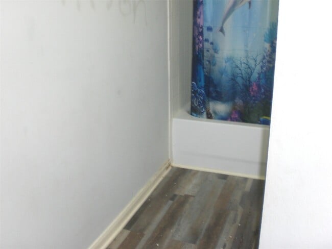 property at 5742 Saluda Creek Ln