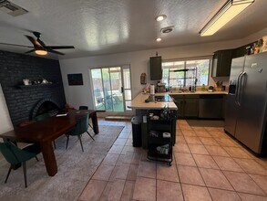 2361 E Riviera Dr in Tempe, AZ - Building Photo - Building Photo