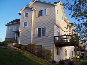 8925 Olive Lane North in Maple Grove, MN - Building Photo - Building Photo