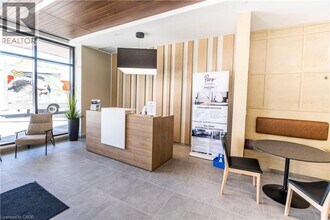 108 Garment St in Kitchener, ON - Building Photo - Building Photo