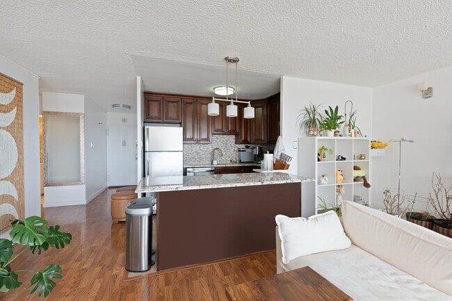 280 Marin Blvd in Jersey City, NJ - Building Photo - Building Photo