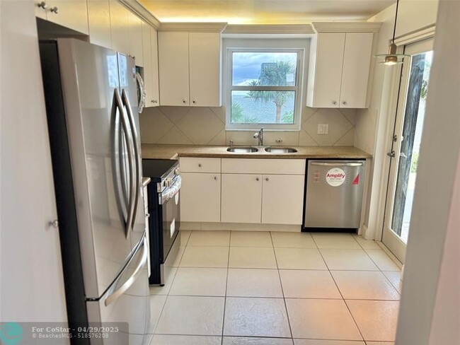 property at 1200 Hibiscus Ave