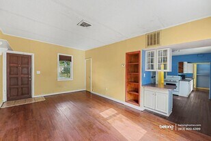 4111 Haines Rd N in St. Petersburg, FL - Building Photo