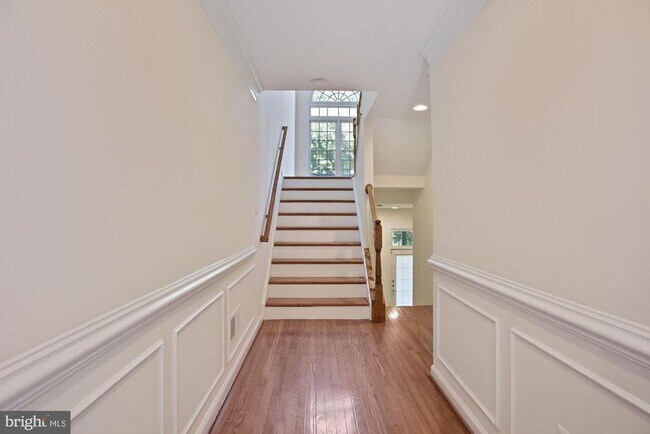 property at 1614 Leeds Castle Dr