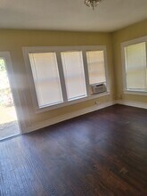 3727 K Avenue in Fort Worth, TX - Foto de edificio - Building Photo