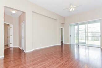 1518 Wakefield Dr in Brandon, FL - Building Photo - Building Photo