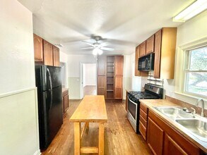 4415 Merle Dr in Austin, TX - Building Photo - Building Photo