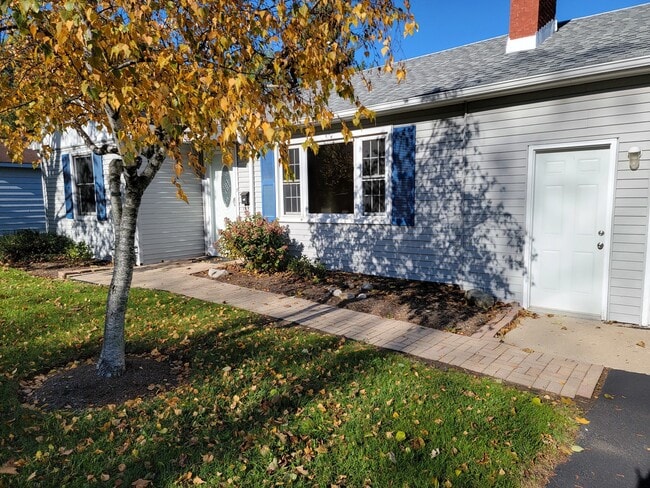 508 Skyline Dr in Fox River Grove, IL - Building Photo - Building Photo