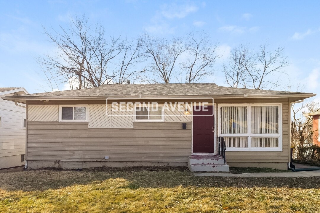 4613 E 45th St in Kansas City, MO - Building Photo