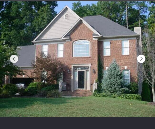 3011 Peninsula Dr Rentals in Jamestown, NC