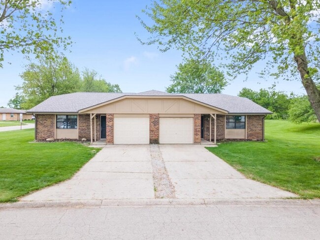 3477 Redbud Dr in Troy, OH - Foto de edificio - Building Photo