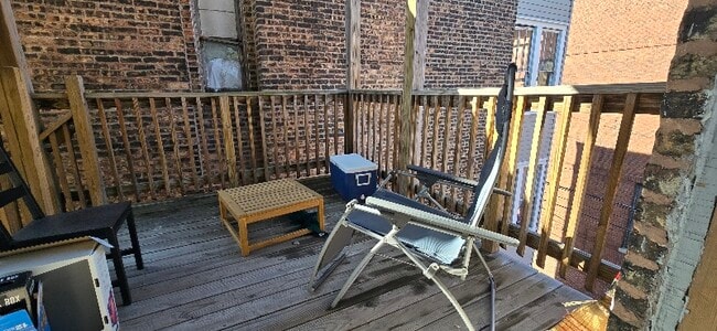 2342 W Walton St in Chicago, IL - Foto de edificio - Building Photo