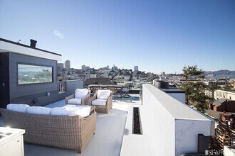 352 Chestnut St in San Francisco, CA - Building Photo - Building Photo