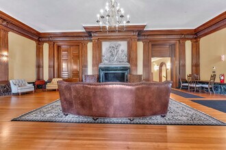 160 Bryant St in Buffalo, NY - Building Photo - Building Photo