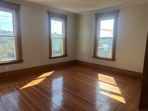 28 E Pearl St in New Haven, CT - Building Photo - Building Photo