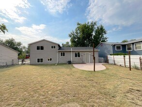 4058 N Colony Hills Cir in Colorado Springs, CO - Foto de edificio - Building Photo