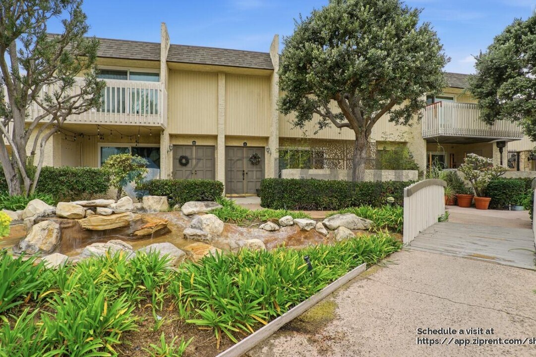 1200 Opal St in Redondo Beach, CA - Building Photo