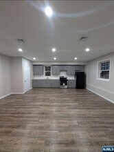 7-9 Hudson St Unit 1ST in Newark, NJ - Foto de edificio - Building Photo