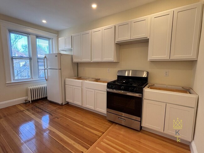 36 Addington Rd, Unit 3 in Brookline, MA - Building Photo - Building Photo