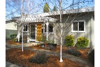 Bridge & Lee Apartments in Ashland, OR - Building Photo - Building Photo