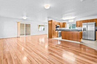 3820 Noeau St in Honolulu, HI - Building Photo - Building Photo