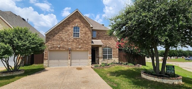 property at 1001 Llano Trce
