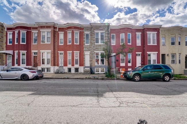 2137 W Fayette St in Baltimore, MD - Building Photo - Building Photo