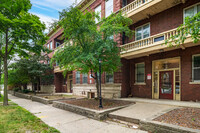 Golden Eagle Flats in Milwaukee, WI - Foto de edificio - Building Photo