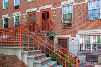 1441 5th Ave in New York, NY - Building Photo - Building Photo