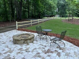 810 Jefferson River Rd in Jefferson, GA - Building Photo