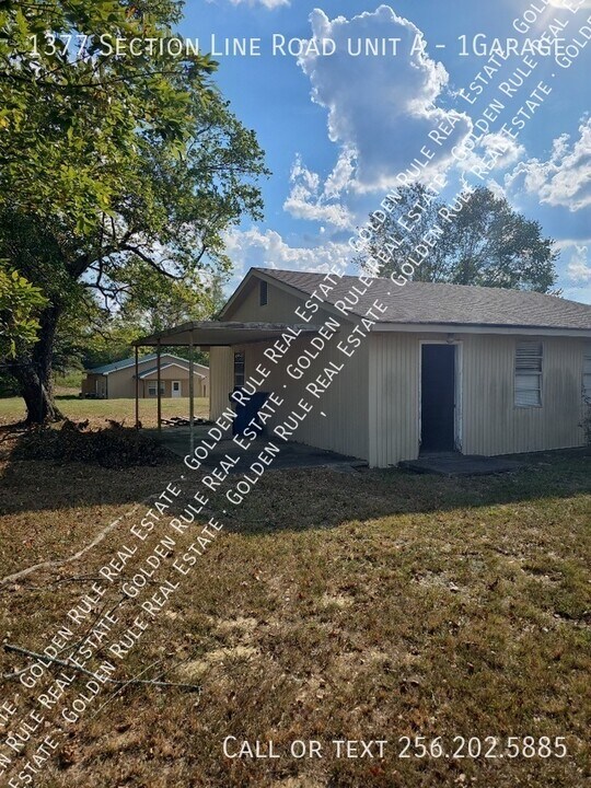 1377 Section Line Rd in Albertville, AL - Building Photo