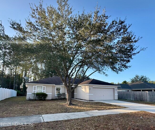 11690 Brian Lakes Dr N in Jacksonville, FL - Building Photo - Building Photo