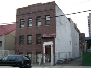 2009 Mapes Ave in Bronx, NY - Building Photo - Building Photo