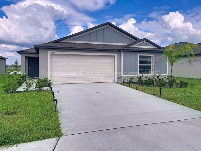 8844 Bay Leaf Dr in Parrish, FL - Building Photo - Building Photo