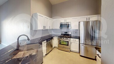 8771 S Desert Rainbow Dr in Tucson, AZ - Building Photo - Building Photo