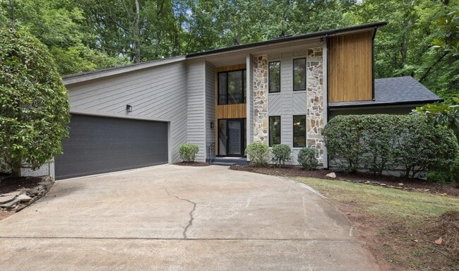 property at 7816 Harbor Dr