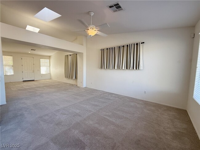 2384 Spirito Ave in Henderson, NV - Building Photo - Building Photo
