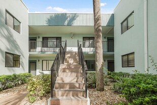 15072 Ashland Pl in Delray Beach, FL - Building Photo